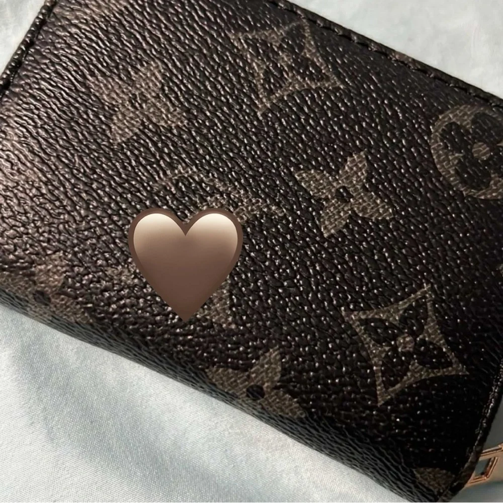 Black Designer Monogram Wallet - Picture 5 of 6
